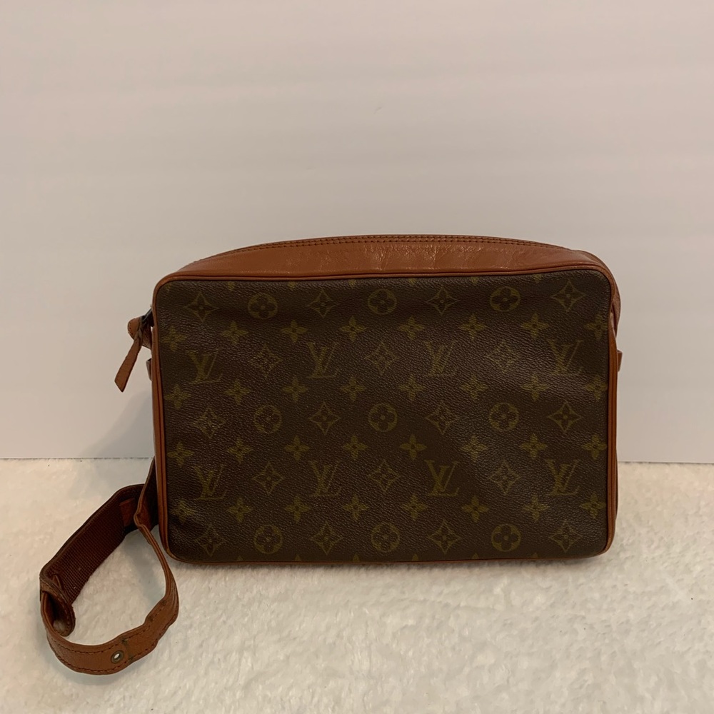 ⛔️SOLD⛔️LOUIS VUITTON SAC BANDOULIERE PM SHOULDER BAG